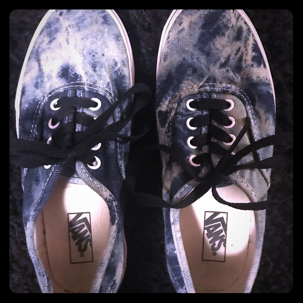 Size 3 youth limited edition Vans